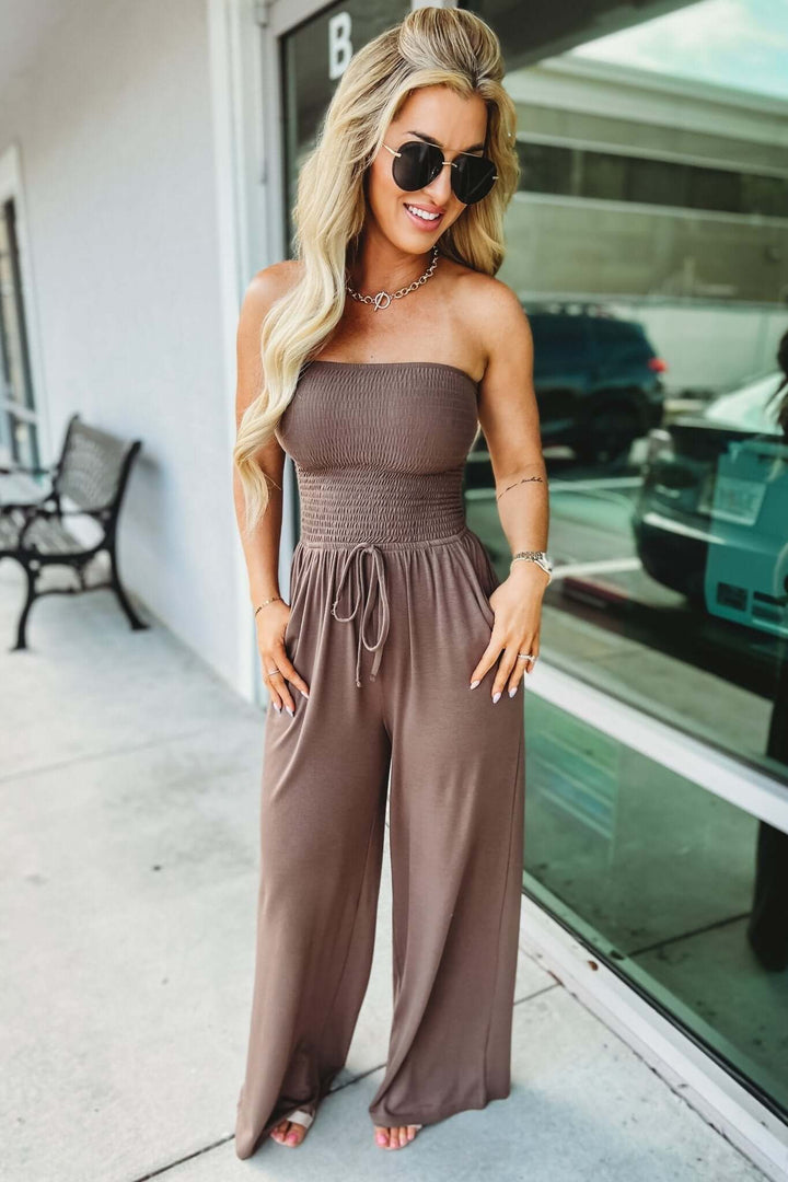 Lobke | Schulterfreier Sommer-Jumpsuit mit Stil