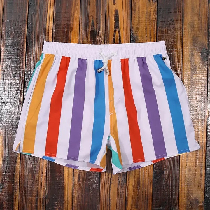 Nautisch gestreifte Shorts für den perfekten Marinelook