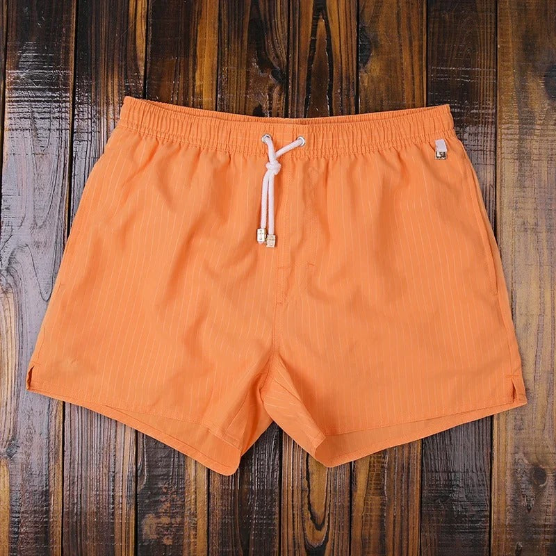 Nautisch gestreifte Shorts für den perfekten Marinelook
