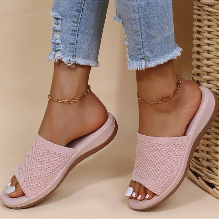 Oase Slippers mit weicher Sohle für gemütliche Stunden zu Hause