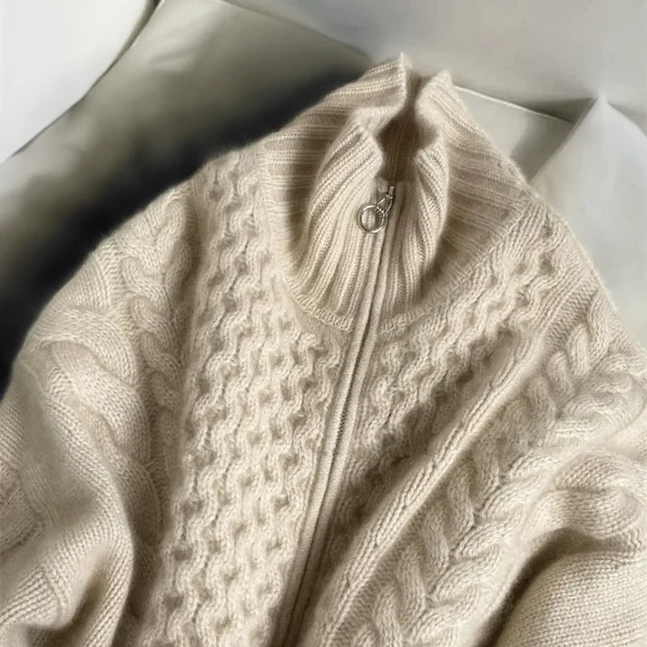 Rollkragenpullover | Couture-Strick für Events